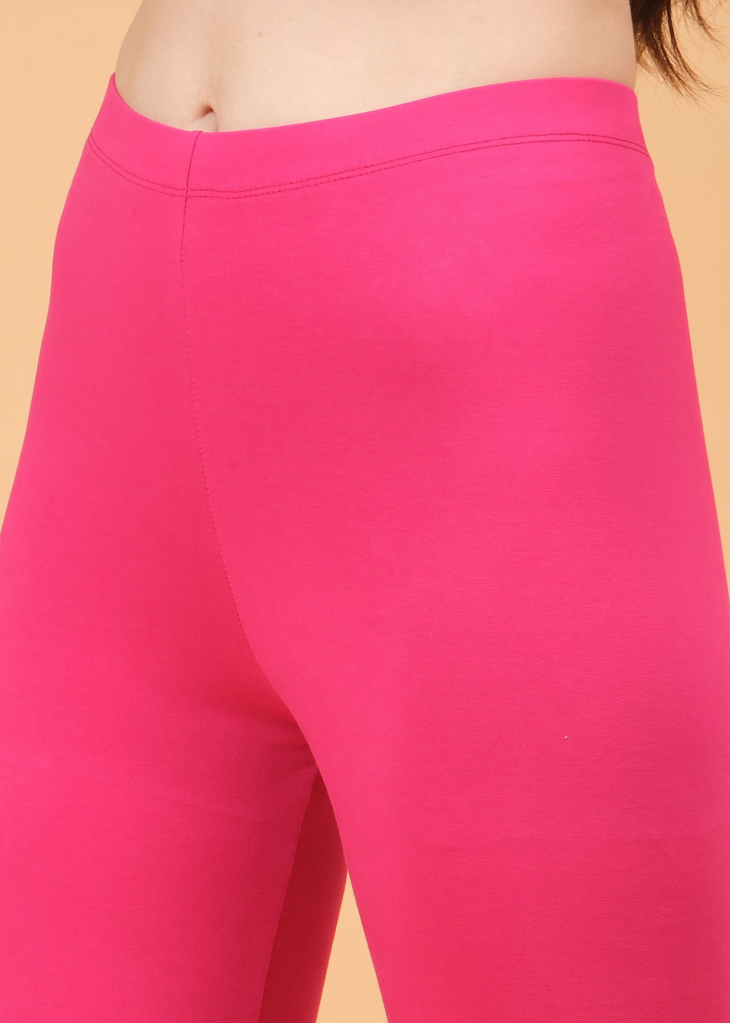 Women Cropped Leggings - Magenta