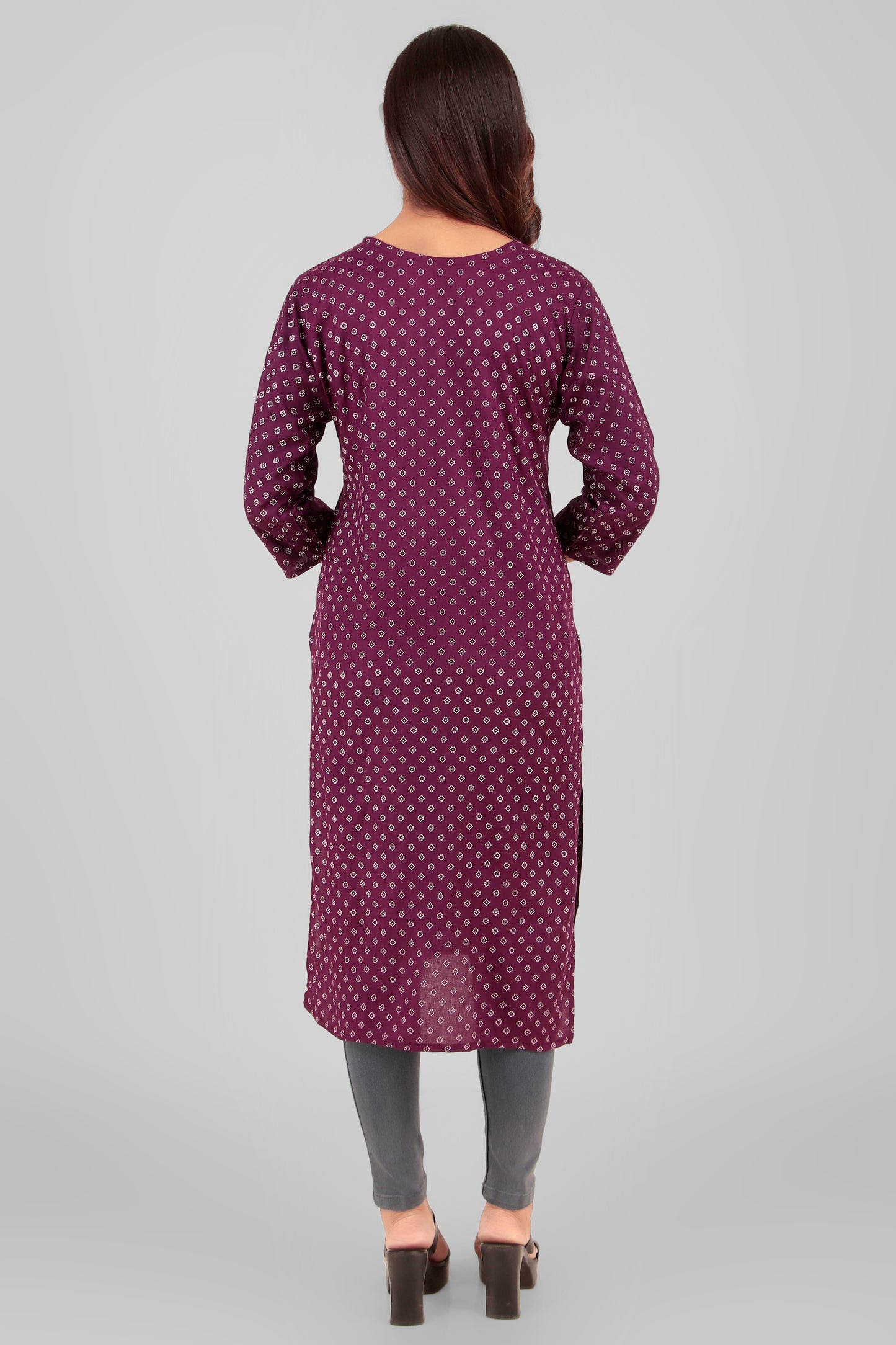 Cotton Kurti with Embroidered Neckline, 3/4 Sleeves